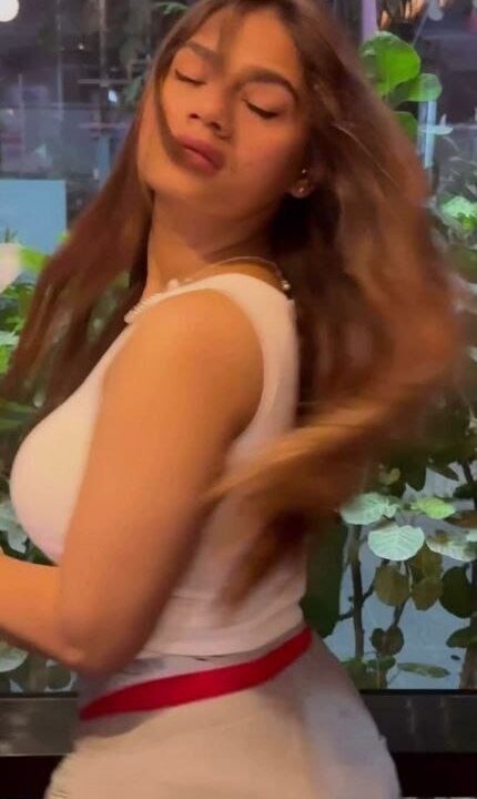 Find Pure Aesthetics With Exquisite Women Of Escort Service In Lucknow